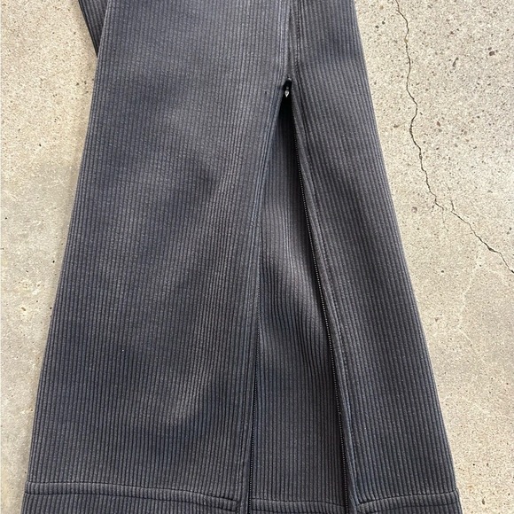 Lululemon Athletica Charcoal Ribbed Leggings - Picture 5 of 7